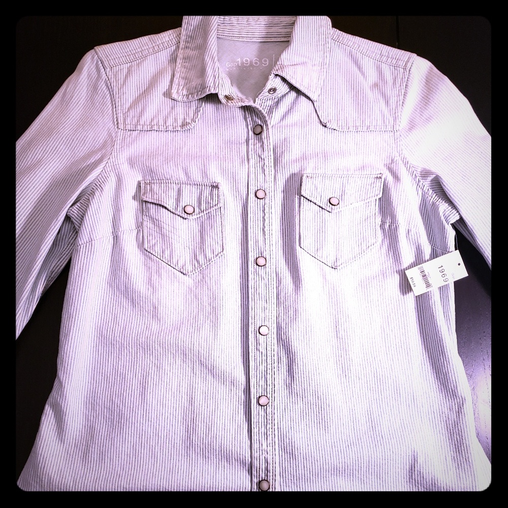 Gap 1969 Denim Button Down w/ Snap Buttons